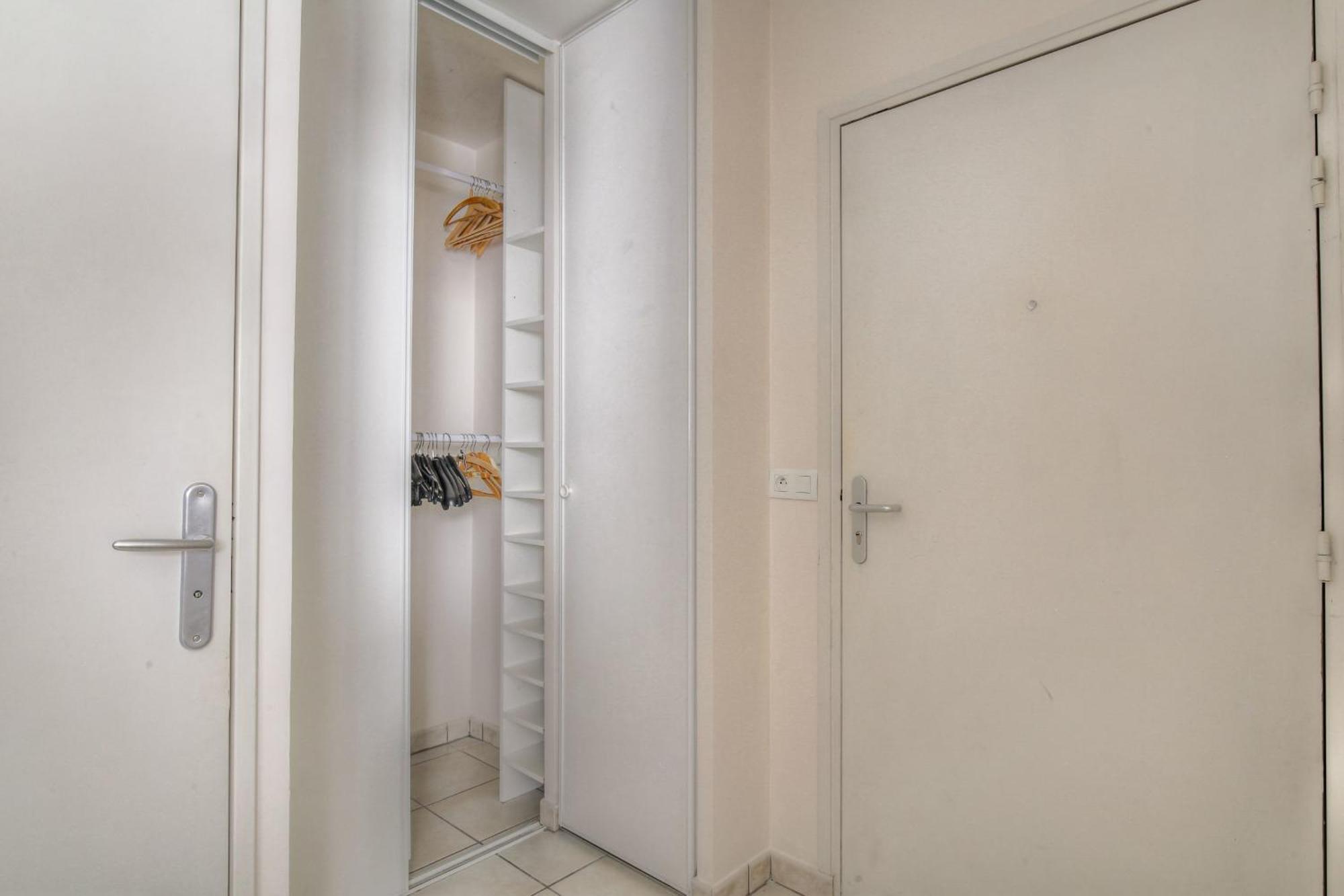 Ferienwohnung Le Calme Et Cosy Avec Parking Gratuit Lyon Exterior foto