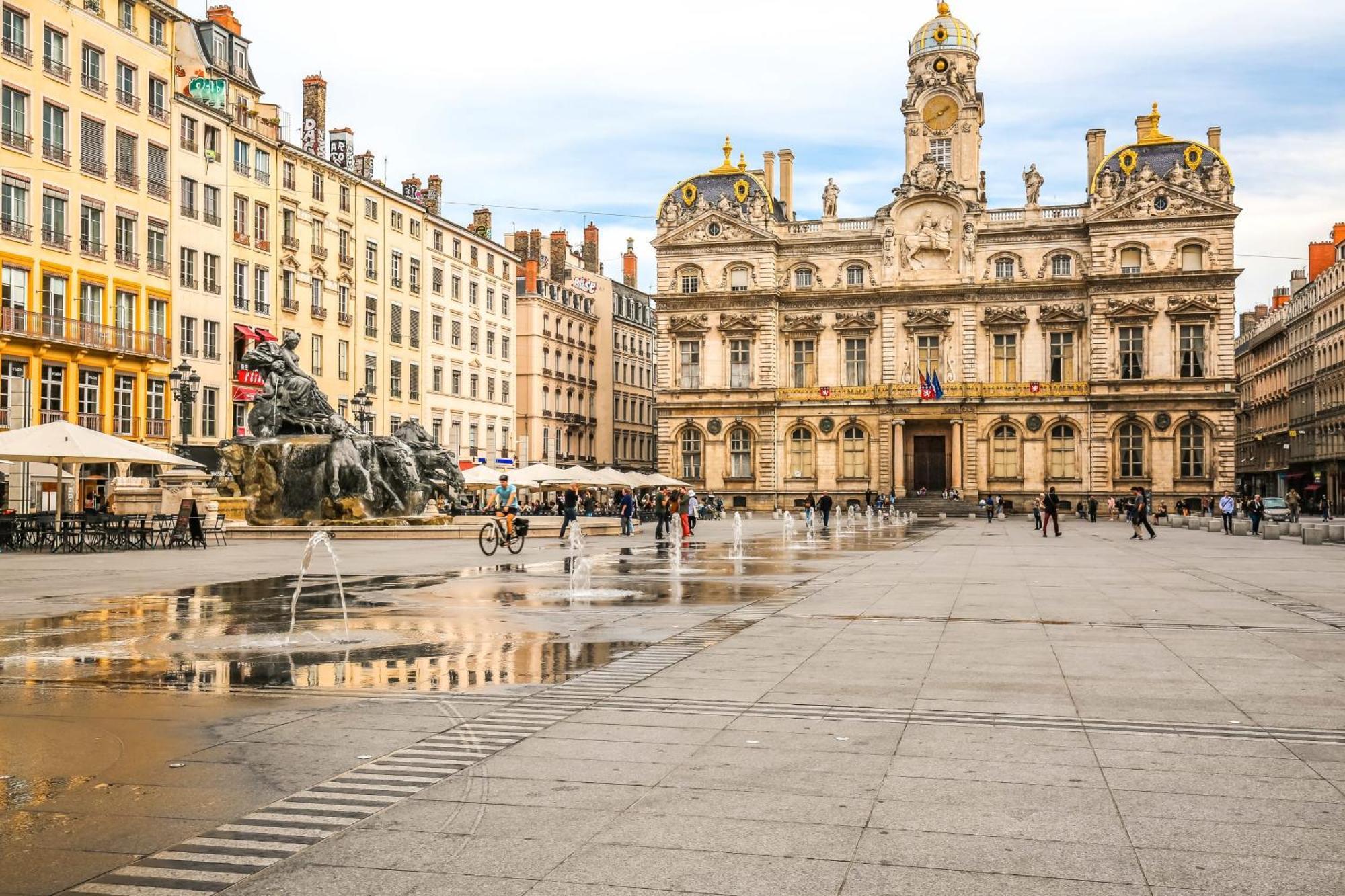 Ferienwohnung Le Calme Et Cosy Avec Parking Gratuit Lyon Exterior foto